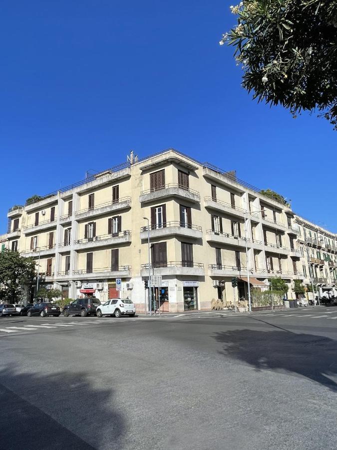 Isola - Smart Aparthotel Messina Exterior foto
